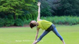 Yoga Extended Triangle Pose / Canva