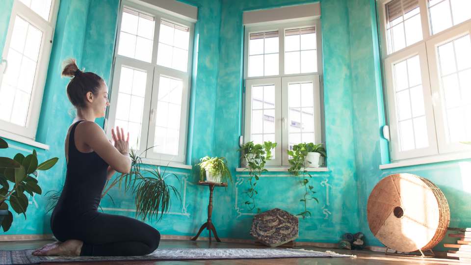 Morning Yoga at Home / Canva